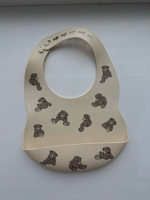 Слюнявчик силиконовый