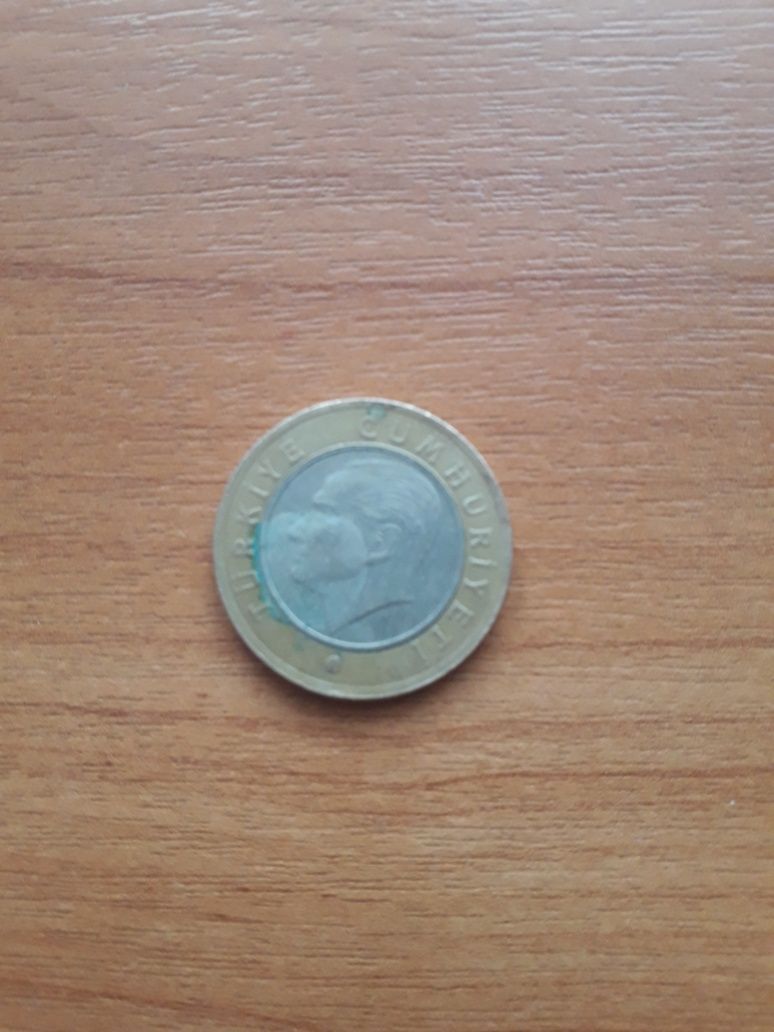Продам монету...