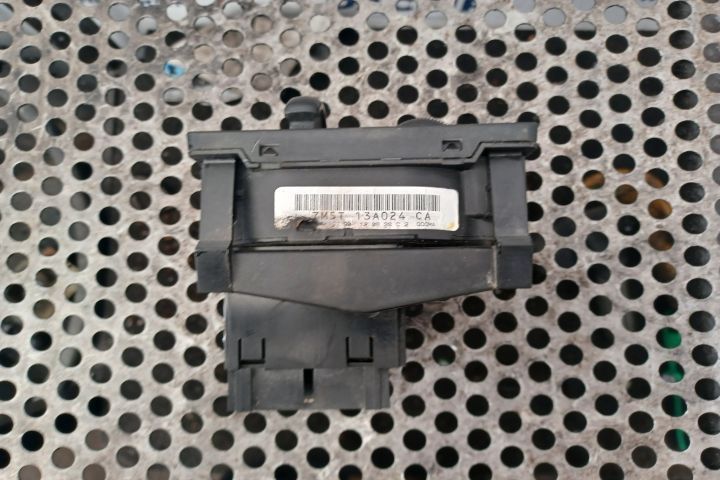 Comutator faruri Ford Kuga 1  [din 2008 pana  2013] seria Crossover 2.0 TDCi MT (140 hp)