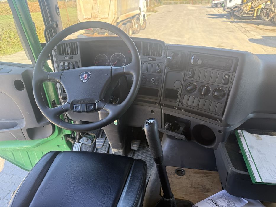 Bascula scania 8x4