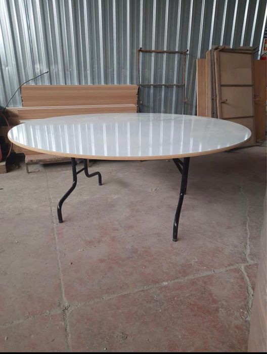 Mese si scaune de vanzare