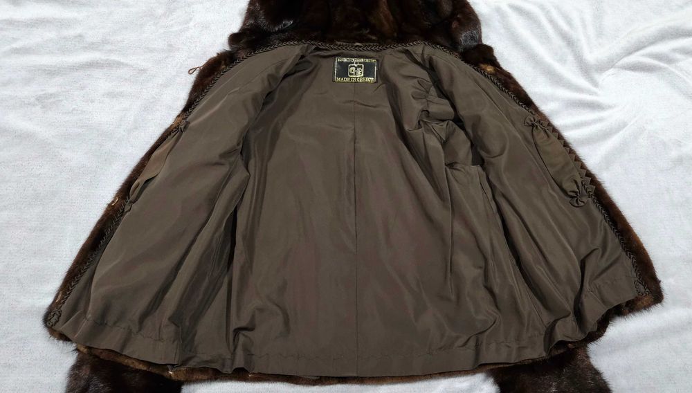 Дамско палто от естествена норка с качулка