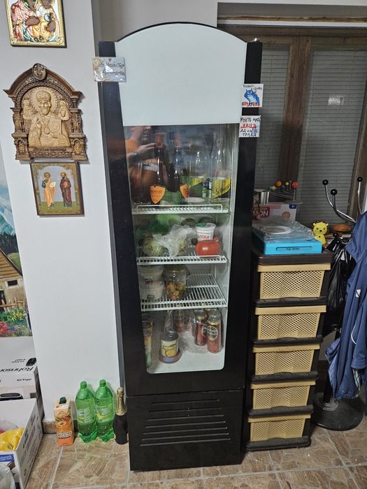 Хладилна витрина