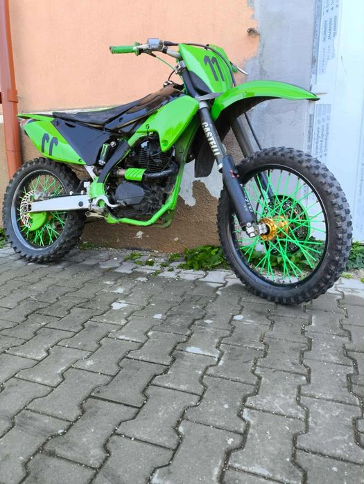 Vând cross 250cc