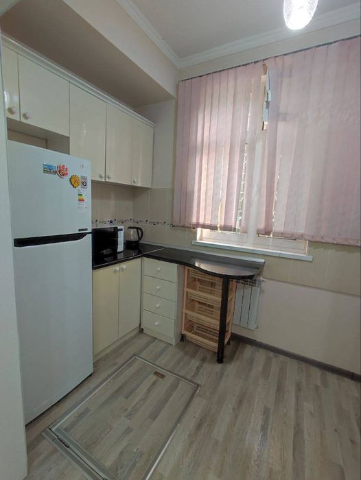 Продаю 2/1/4 Буюк ипак йули метро