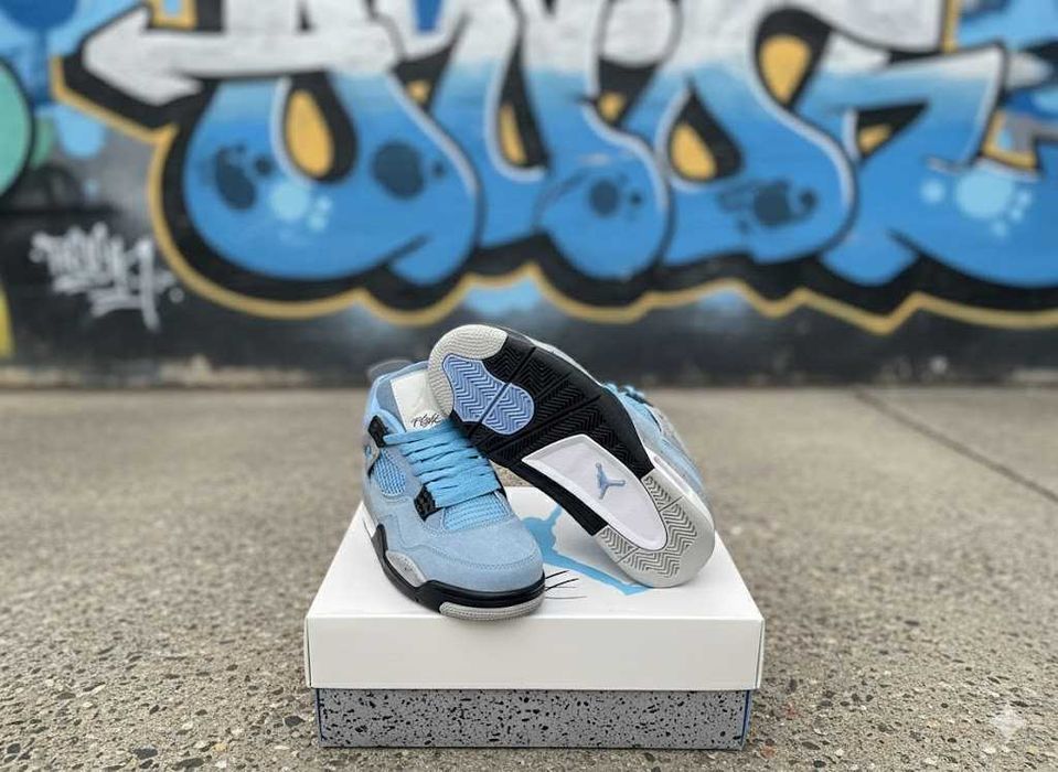 Adidasi Jordan 4 Retro University Blue - Adidasi Unisex Premium
