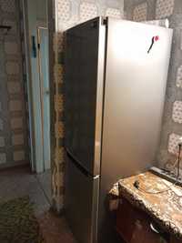 Продам холодильник Samsung б/у  торг