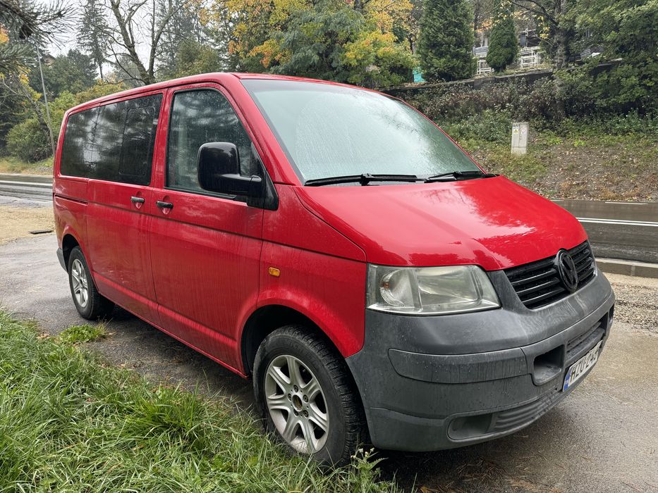 Volkswagen Caravelle T5 8+1 locuri