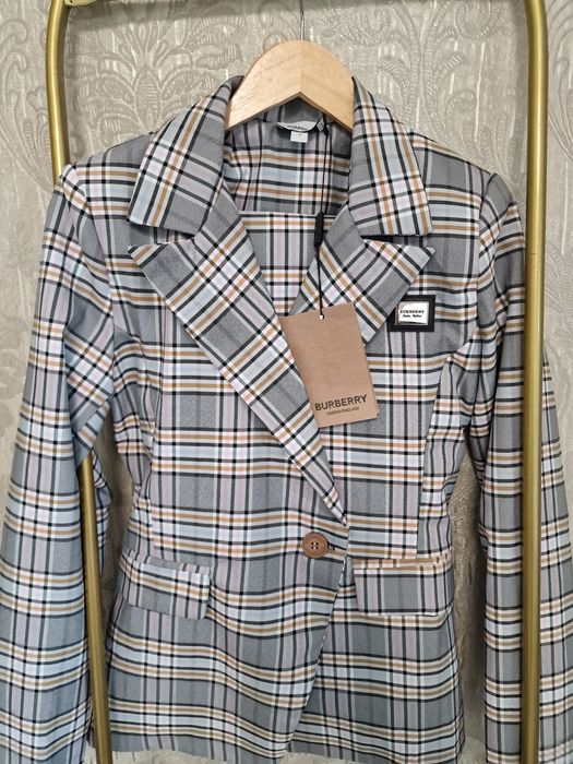 Compleu cu pantaloni burberry S