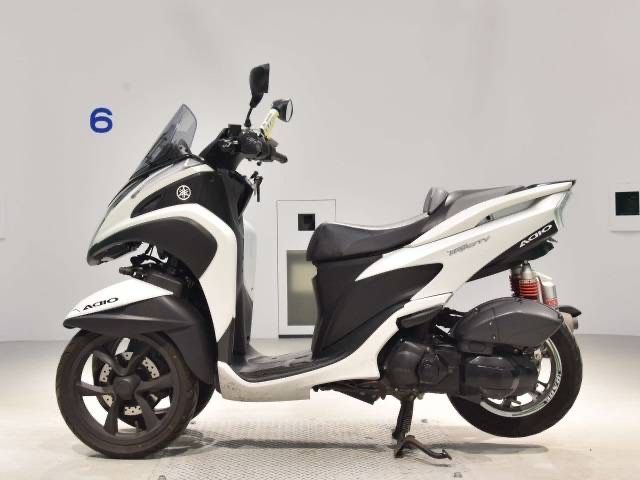 YAMAHA Tricity 125