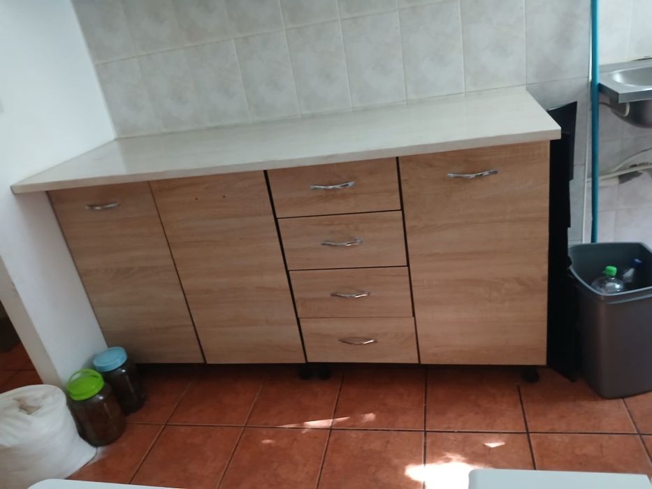 Vand Mobila de bucatarie