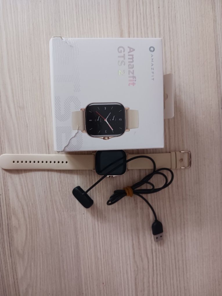 смарт часовник Amazfit gts 2