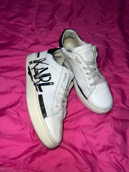 Продается обувь  бренд хорошим состоянии