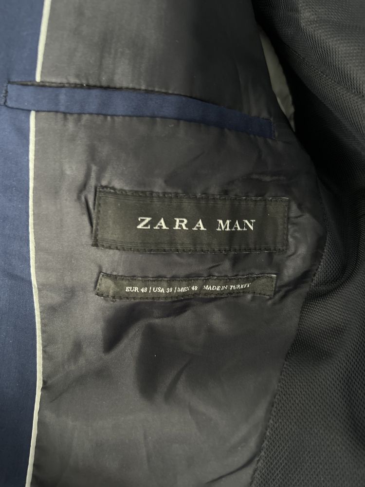 Мъжко сако на Zara