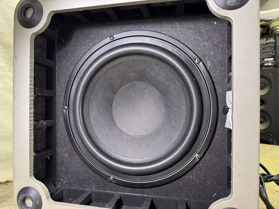 10” Subwoofer Harman Kardon