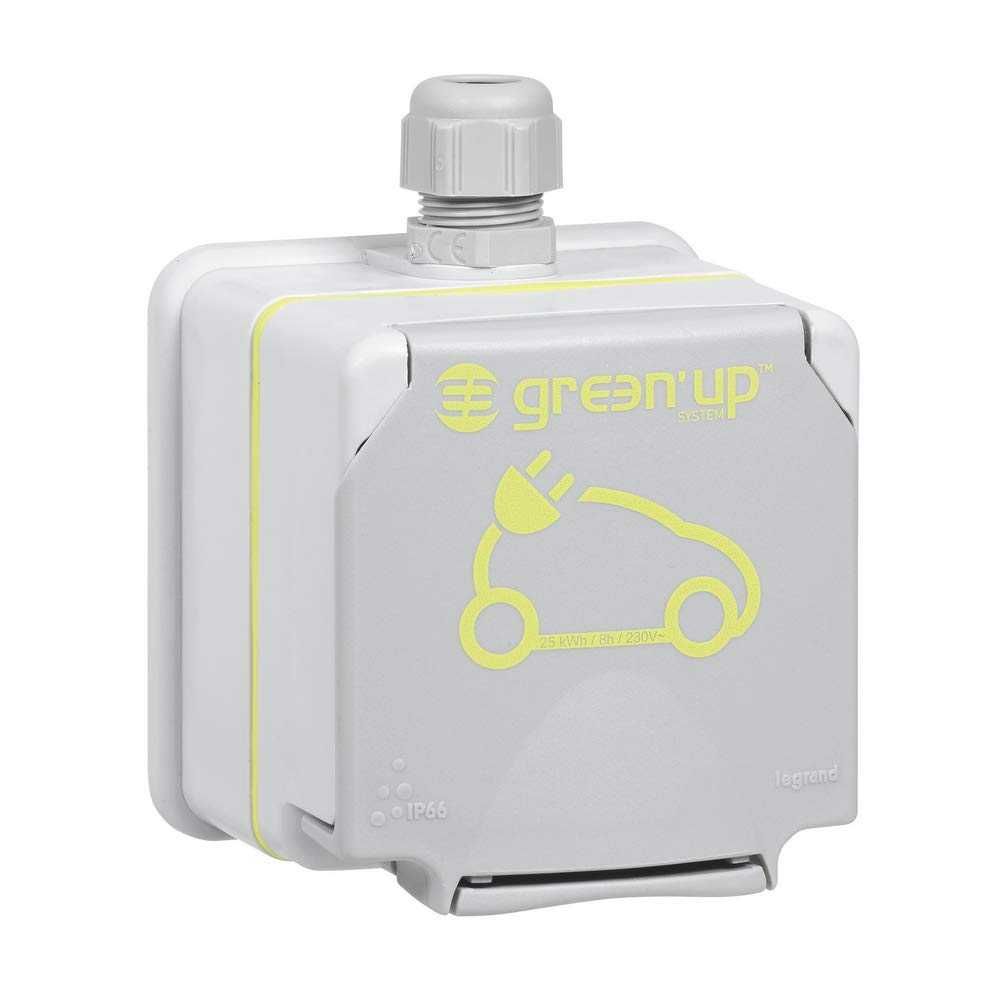 Заряден контакт за електромобил  LEGRAND - Комплект с ДТЗ 3,2 KW IP55