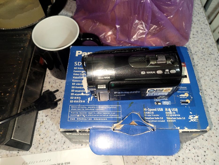 Продам видеокамеру панасоник