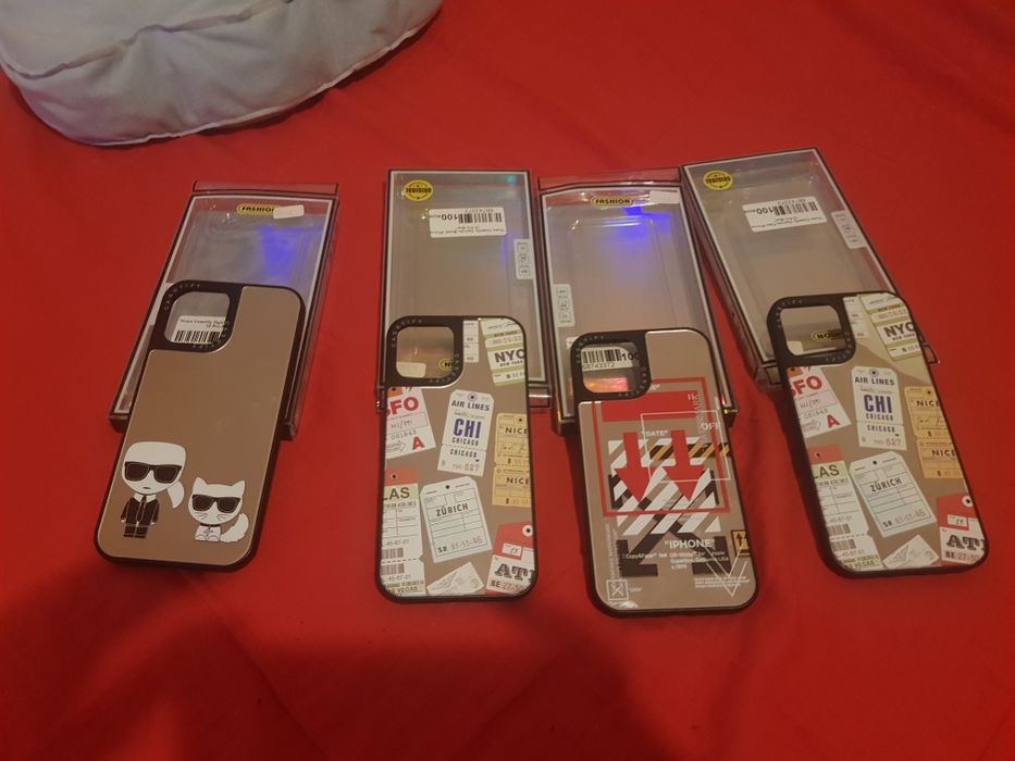 Vand Huse Iphone 12pro Max . Husele sunt noi  la cutie !