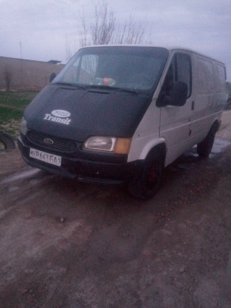 Ford sotiladi yil 92