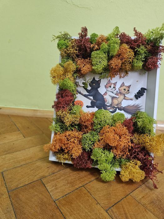 Tablou decorativ cu pisicuțe și licheni