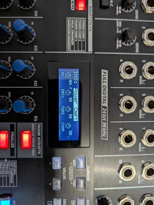 Digital audio mixer ROLAND edirol M-10 DX (24 bit/ 96 khz)