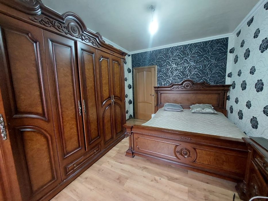 Стенка,диван,камод комлект