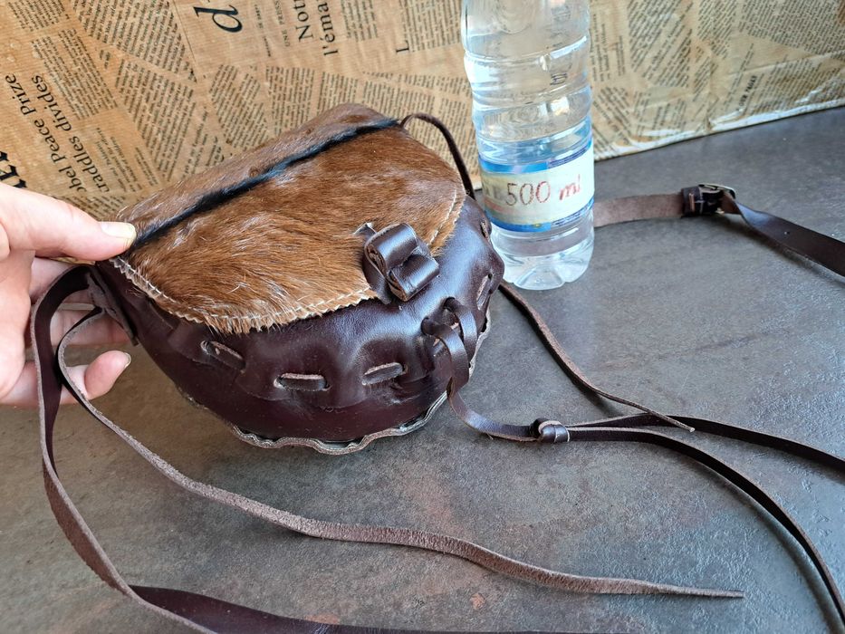 мъжка чанта,малка кафява кожена чантичка-естествена кожа и косъм,етно