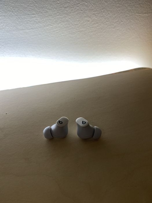 Apple Beats Studio Buds