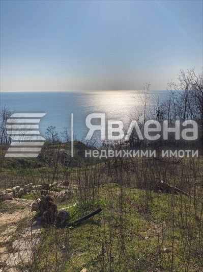 Парцел с необятна морска панорама