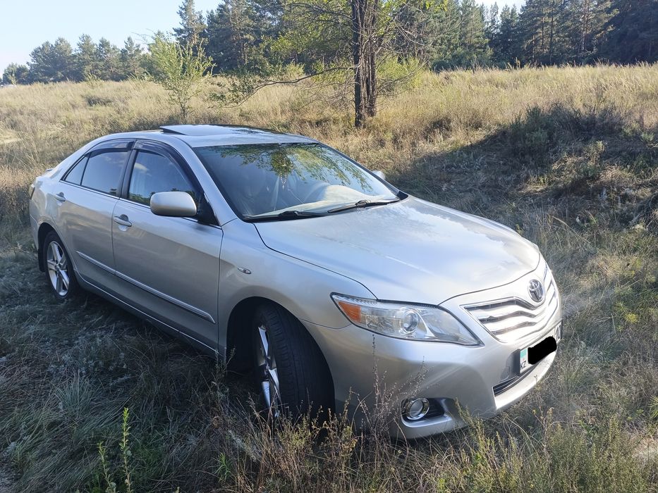Продам Тойоту камри
