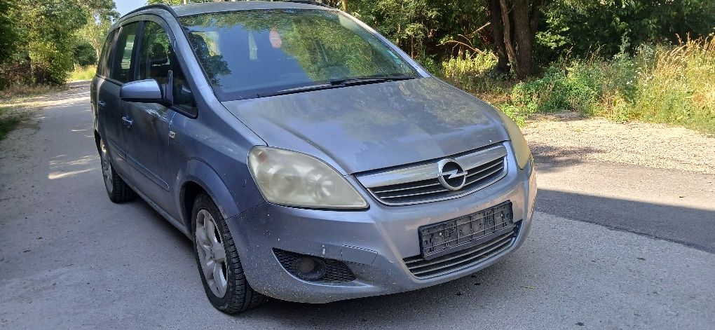 Opel Zafira B 1.9 120 коня продава се на части