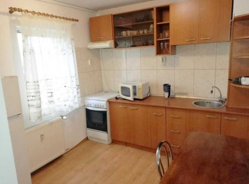 Garsoniera spatioasa de inchiriat - zona Lujerului