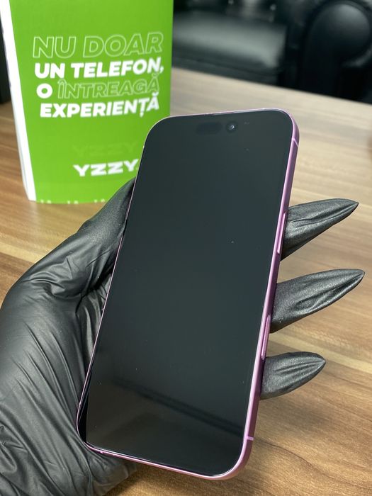 iPhone 16 • 256 GB • Pink