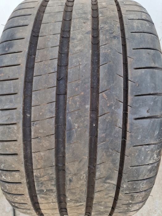 Anvelopă 295/35R20 marca Michelin, DOT 2024