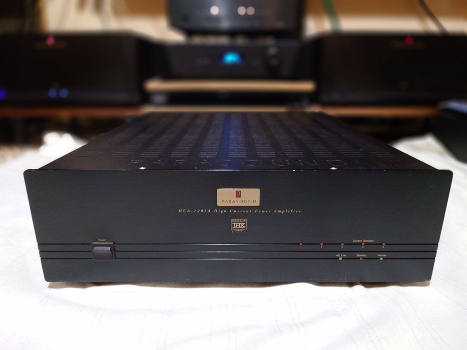 Amplificator 5 canale Parasound 1205A