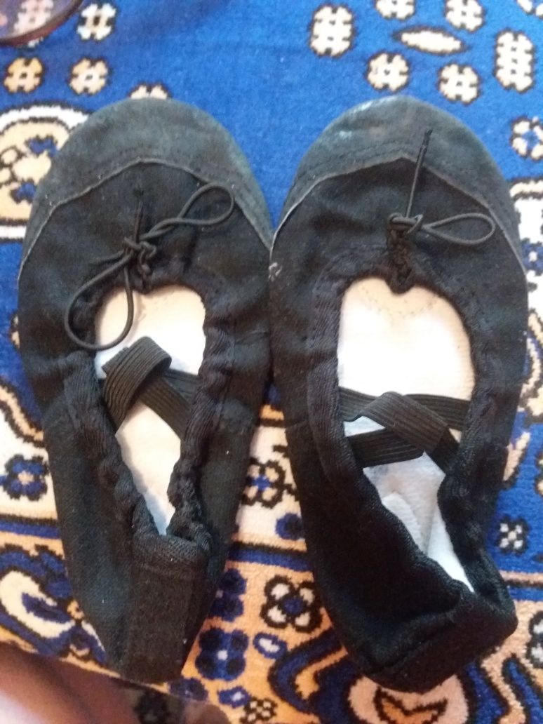 Чешки новые белые черные сандали ортопедические 23 размер и 27 туфли31