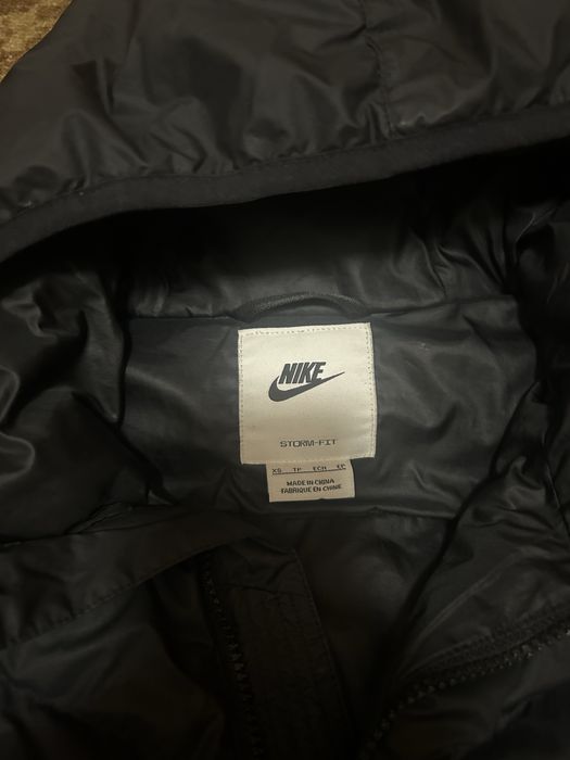 Яке Nike Storm Fit XS размер