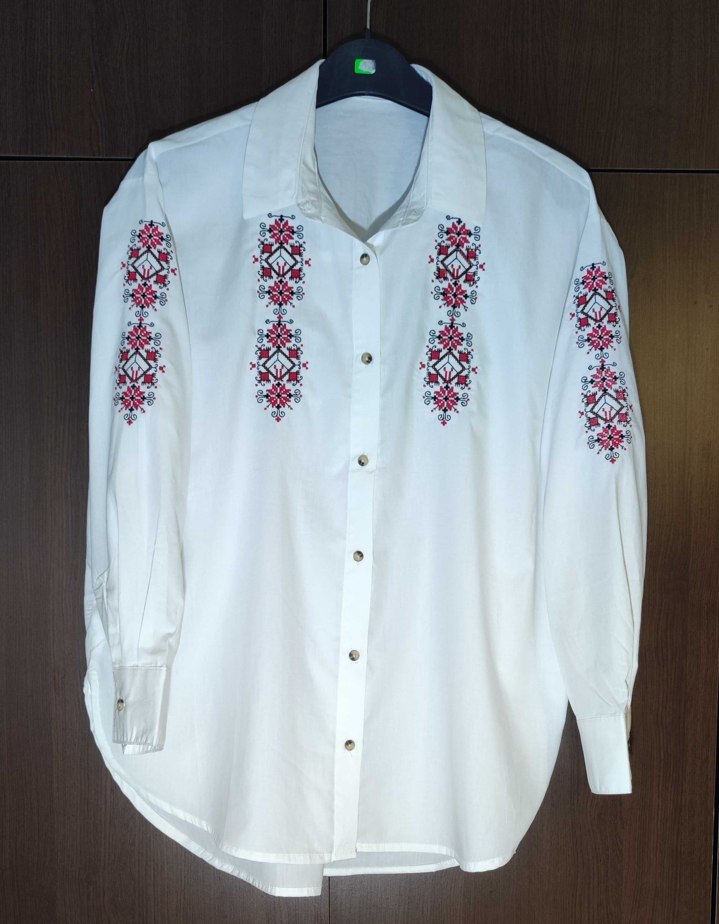 бродирана дамска риза с българска шевица