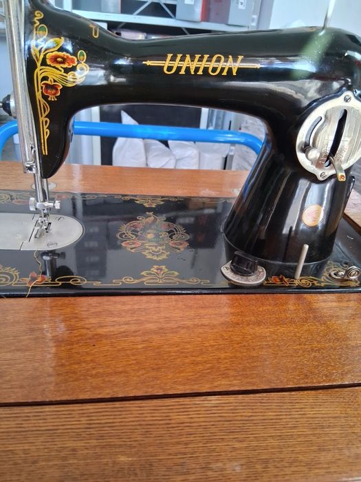 Работеща шевна машина