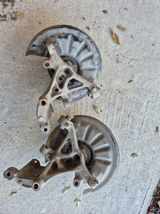 Vand Fuzete cu portfuzete spate si rulmenti complete Grupul VAG VW