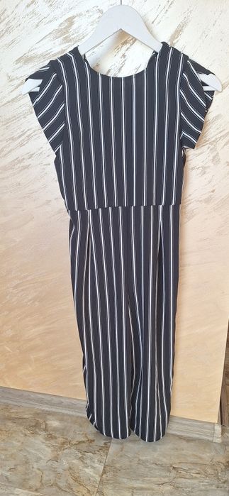 Два гащеризона за девойка