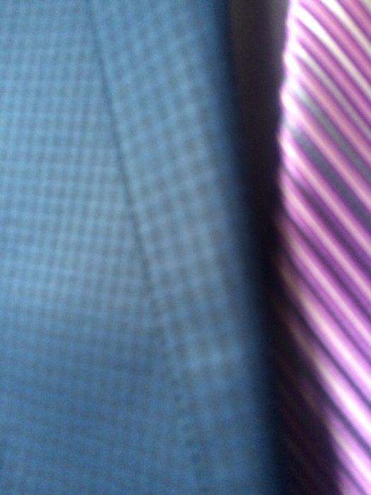 Костюм+рубашка +галстук 48 размер