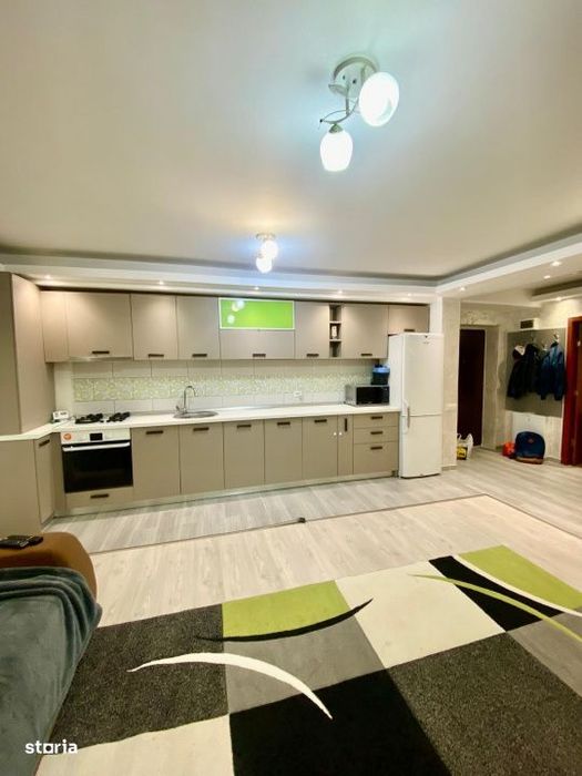 Apartament spatios l 2 terase l zona VIVO