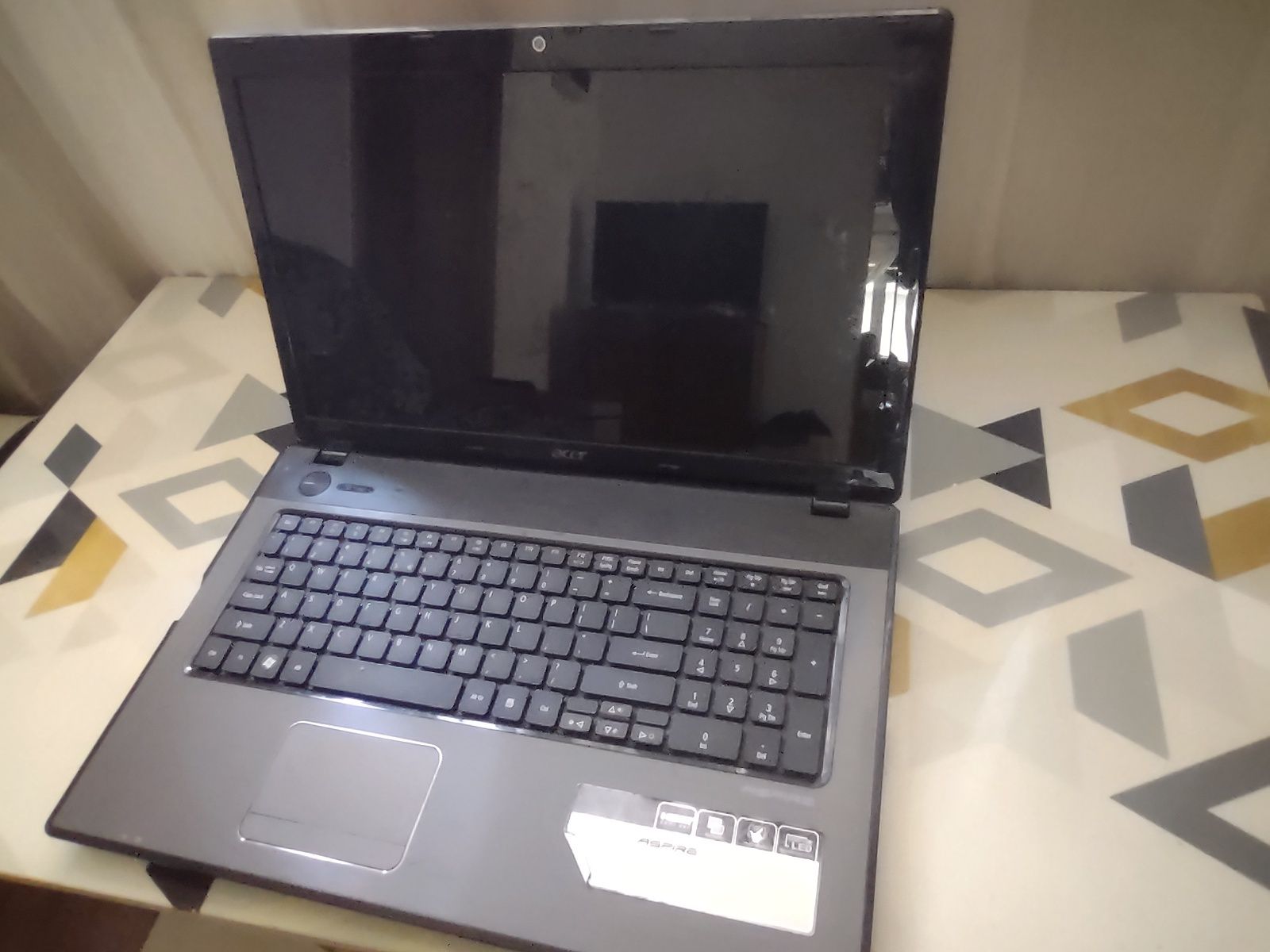 Laptop Acer Aspire 17 inch pt piese