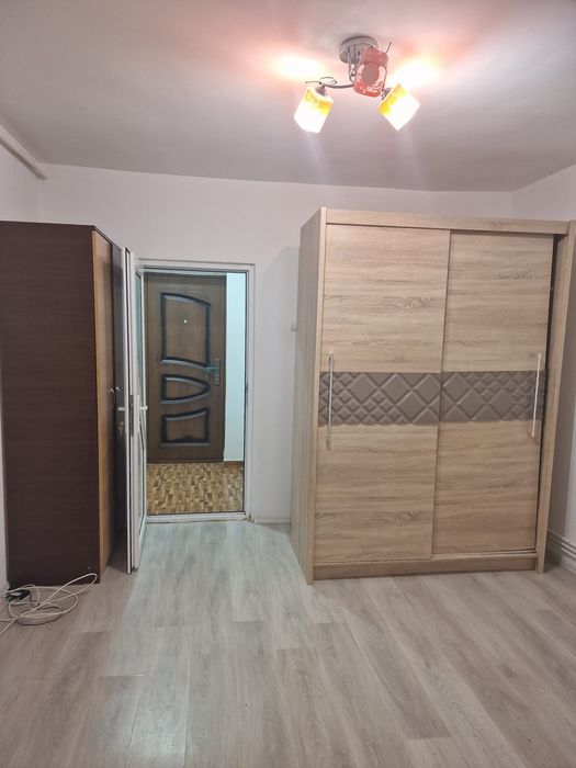 Vând garsonieră 27 mp