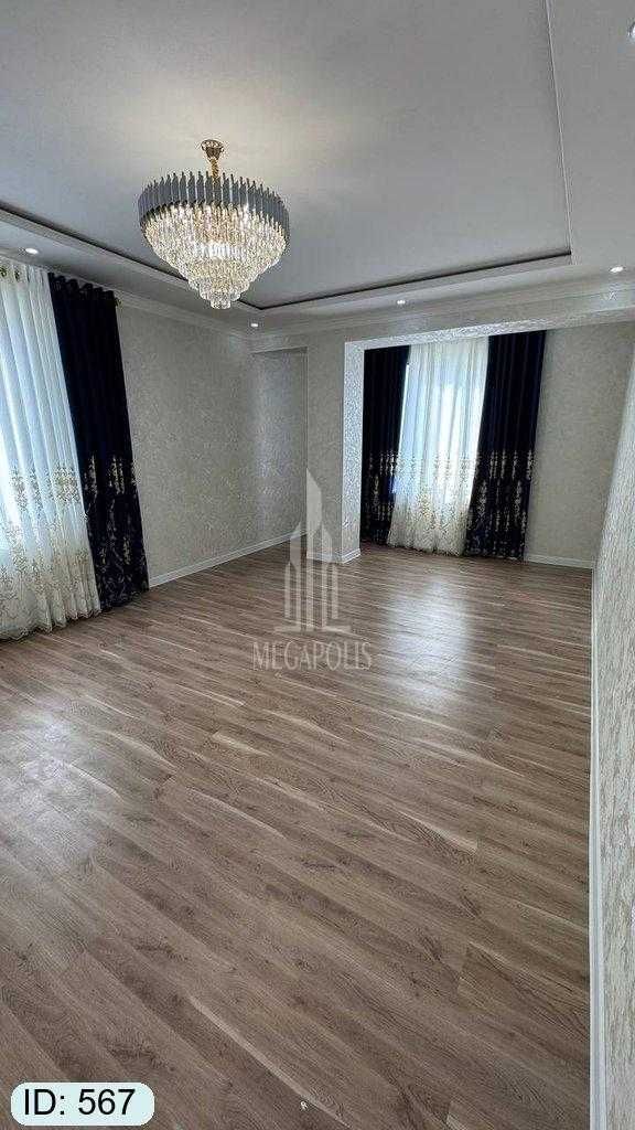 Eski 25-24 avto baza 3 xona kvartira sotiladi
