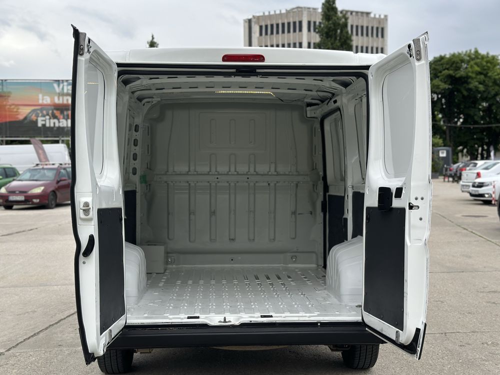 Peugeot boxer 2021/L1H1/km:180000/unic proprietar/stare noua