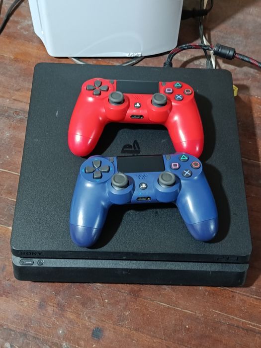 PS4 Slim 6.72 version 1 TB