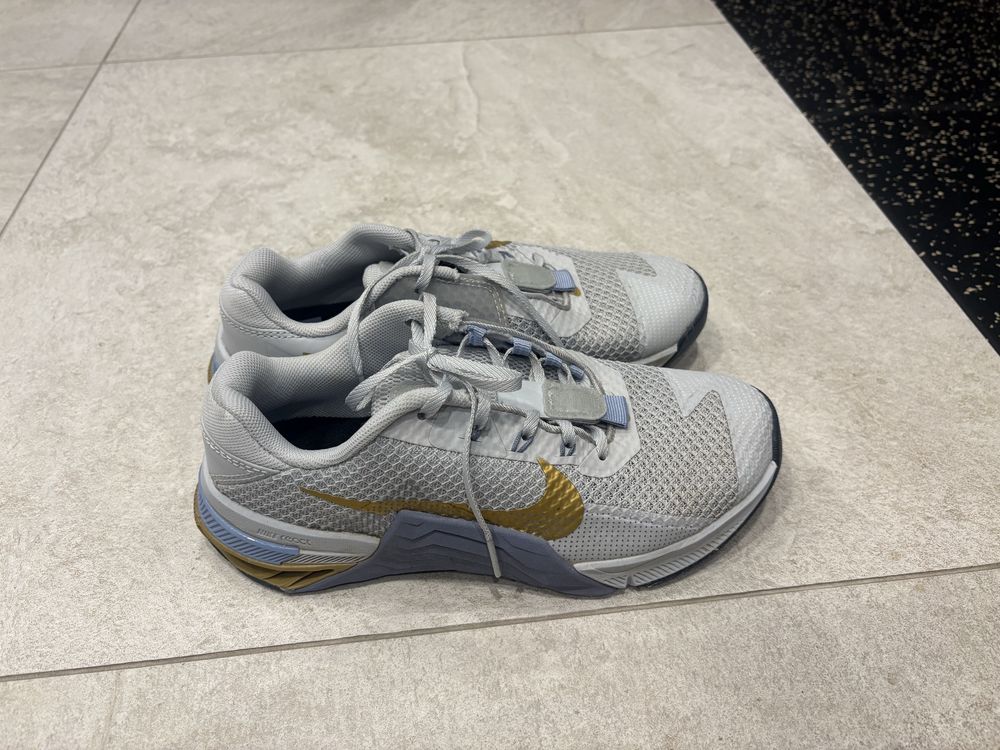 Дамски маратонки Nike Metcom Hyperlift