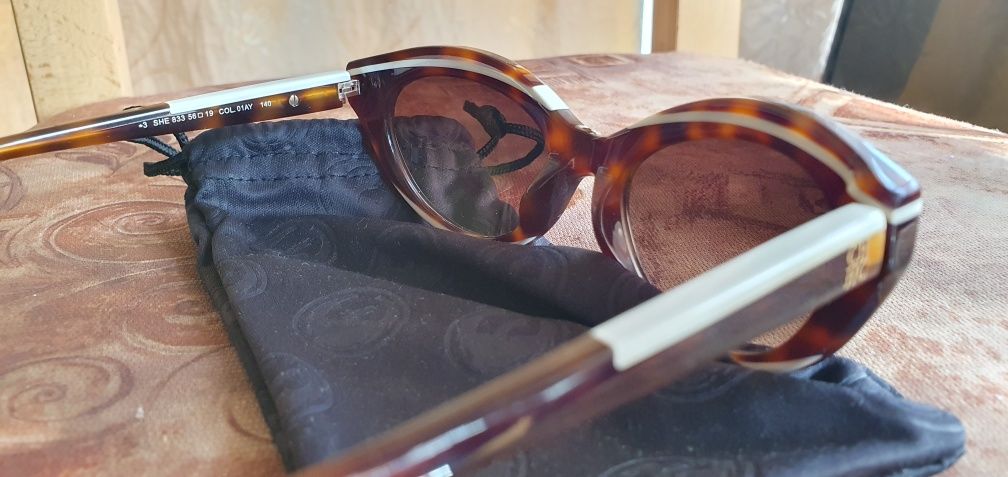 Слънчеви очила carolina herrera she 833